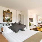 Les Boutique By Sleep In Murano Apartment Venedig