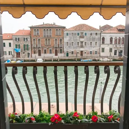 Les Boutique By Sleep In Murano