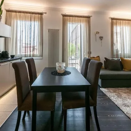 Les Boutique By Sleep In Murano דירה